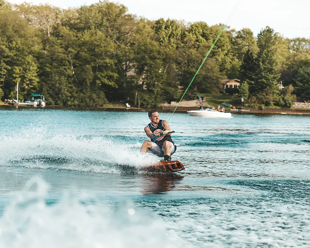 Lac Au Duc : Water skiing