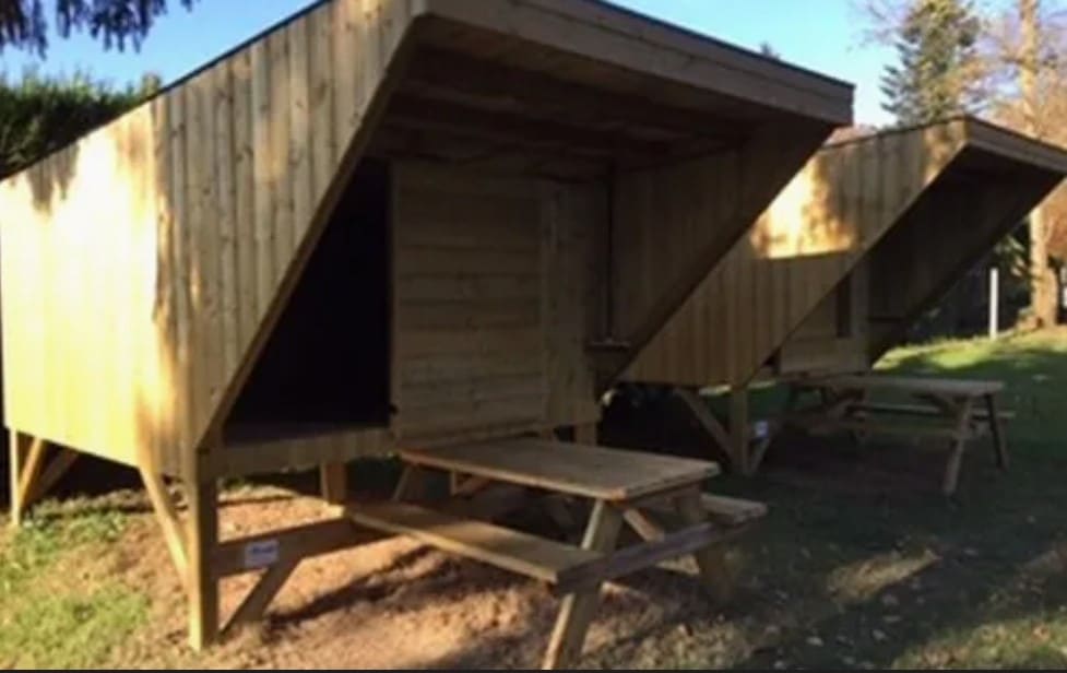 Camping Du Lac à Taupont : een ongewone nacht in de Cabane Randonneur