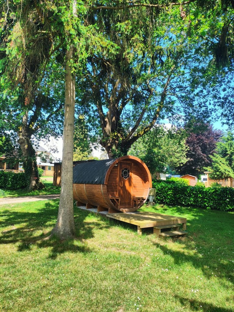 Camping Du Lac à Taupont : Hergement Atypique 2